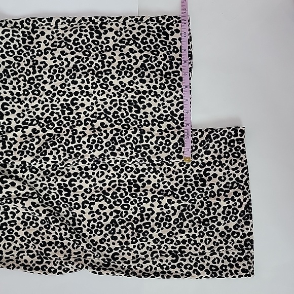 Nordstrom Cheetah Open Back  Cropped Jumpsuit/ XL. - Picture 7 of 12